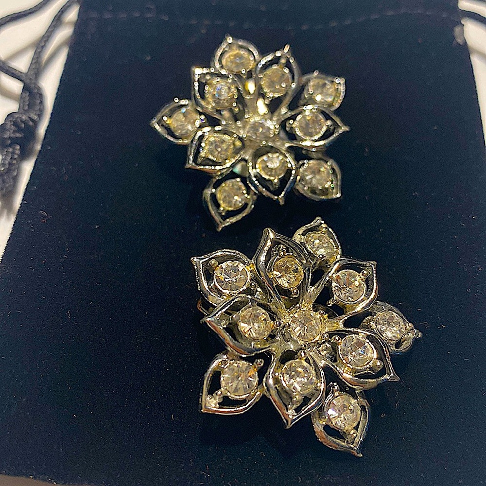 Vintage Clip on earrings